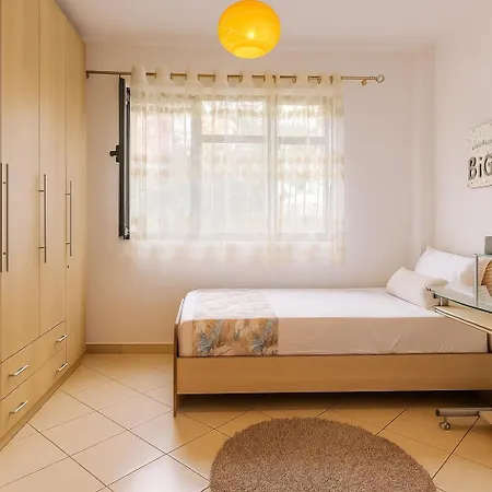 Apartment Crystal Comfort Stylish Spotless Tirana
