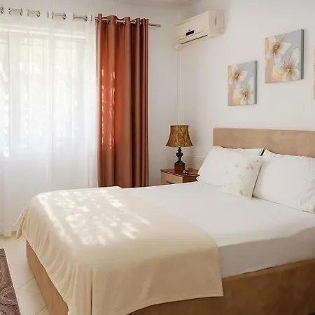 Crystal Comfort Stylish Spotless Apartment *